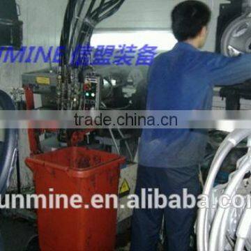 Automobile steering wheel foaming line