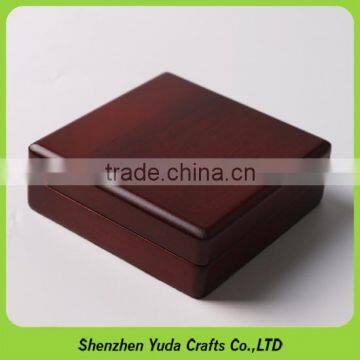 Best Faver Gift Box With Sculptured Patterns Glossy Beautiful Mdf Box