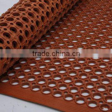 China Manufacturer Red Anti Fatigue Kitchen Perforated Rubber Mats photo-5
