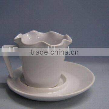 new design flower shaped ceramic coffee mug and saucer