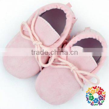 Cute Pink Color Soft Sole Rubber Baby Girl Shoes Newborn Crib Shoes With Lace Wholesale Leather Baby Shoes