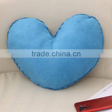 wholesale INS hot sale stuffed toys soft heart and clouds shape pillow car cushion Candy colored sofa cushion for gift