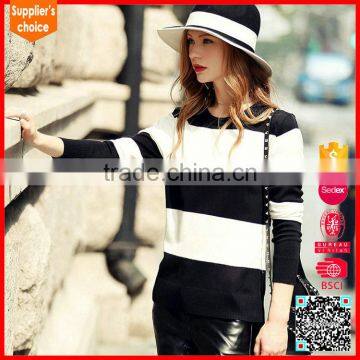 Latest design long sleeves wide white black women knitted striped sweater