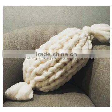 Cheap Imitation Wool Feeling Thick Knitted Chunky Blanket
