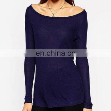 Woman Wide neck long sleeves t-shirt in knit design