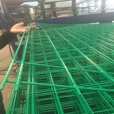 Usb Key Protection Isolation Frame Fence Net, Low-carbon Steel Wire Welded Isolation Fence for Expressways photo-5