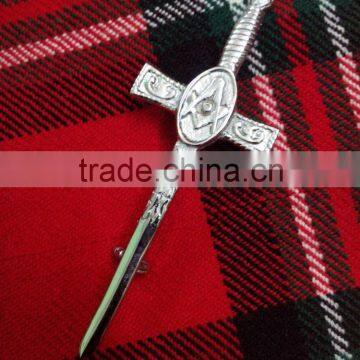 Celtic Design Kilt Pin In Chrome Finished Made Of Brass Material