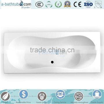 Simple freestanding white bathtub with high quality