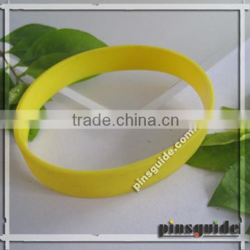 Custom Made Creative Colorful Eco-friendly Rubber Cool Bracelets For Boys