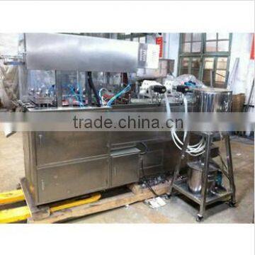 Automatic Liquid chocolate filling and sealing machine