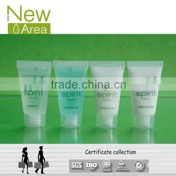 hotel clear 20ml tube filled with green tea fragrance cosmetic set