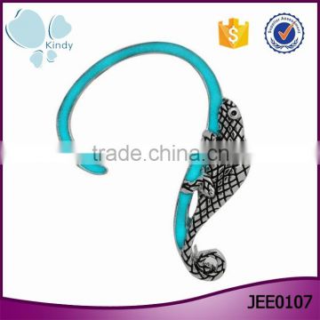 Wholesale Animal Jewelry Antique Silver Plated Lizard Charm Noctilucent Earring photo-2