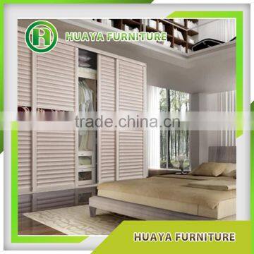 High gloss wardrobe with modern design made in China