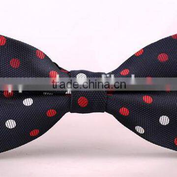 Two-Colour Polka Dots Woven Microfiber Pre-tied Bow Tie