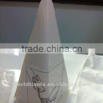 Paper funnel for oil filling in the car