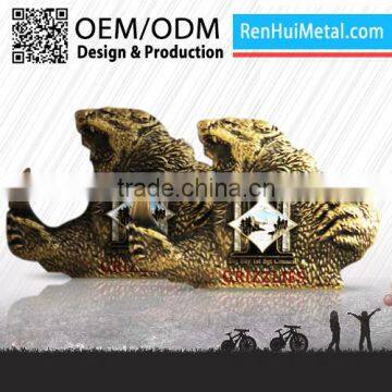 Made in china custom logo plastic gold coins