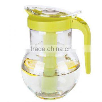 SINOGLASS 1 pc round shape glass pitcher with plastic cooling tube