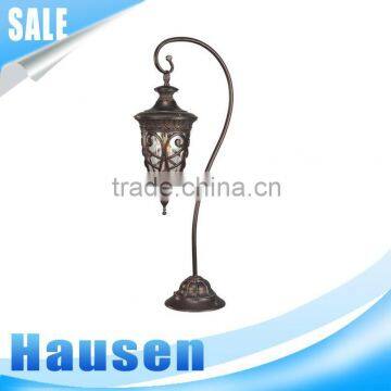 Easy assemble IP44 60w die casting aluminum garden cheap outdoor light