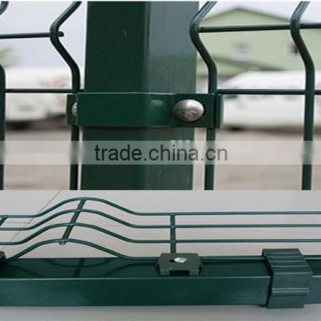 China supplier production direct square column fence net / triangle bending fence net / railway closed network, isolation networ