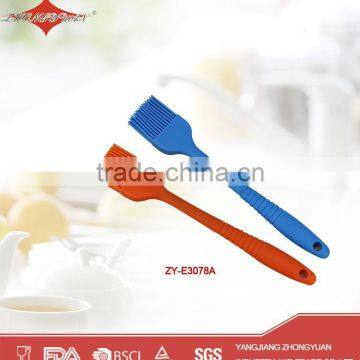 high quality silicone brush with hanging