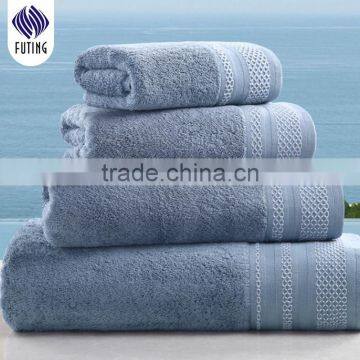 Pure White Custom Embroidery Logo Bathroom Towels 5 Star Hotel Towel Set for Cheap Wholesale photo-3