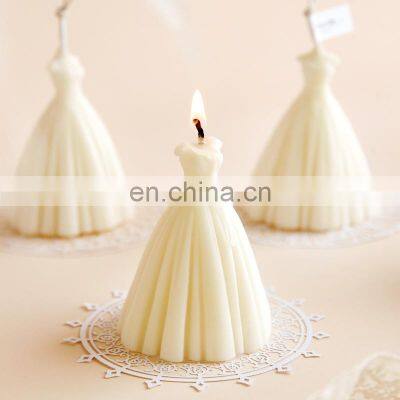 Wholesale creative  luxury wedding gift set home decor dress shape custom  aromatherapy fragrance soy wax scented candles