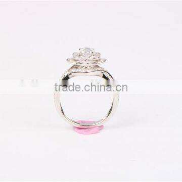 Micro Pave Setting Elegant Rose Shape Design 925 Sterling Silver Wedding Ring photo-4