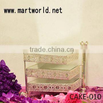 latest metal 3 tier cake stand for cake display with hanging crystals for wedding cake holders (CAKE-010)