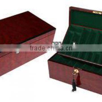 OEM high gloss cherry wooden chess storage box with lid