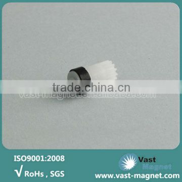 Bonded neodymium magnet for counters