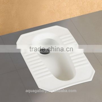 Sanitary Ware Ceramic Squatting Pan Toilets