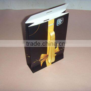 shopping paper bag packaging for gift and promotions