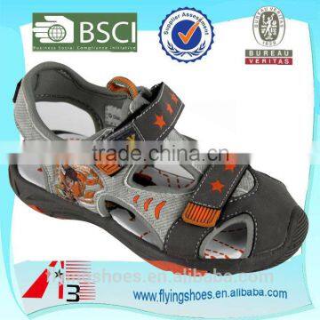 New Design Sports Hollow Out Kids Sandals With Toy Picture photo-1
