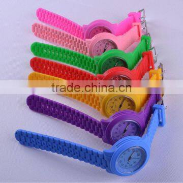 Fashion Silicone Wristband Sport Watch Unisex Wristwatch Gift Watch