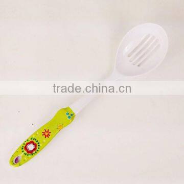 Meneed children plastic melamine kitchen small slotted spoon