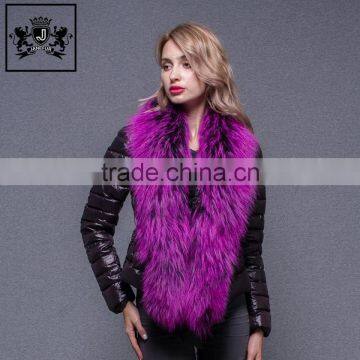 Wholsale women elegant style large raccoon fur collar decoration duck down jacket high quality