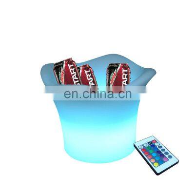 Fashionable Bar Accessories Multiple Capacity Food Grade Plastic Beer Ice Bucket Led Flashing Beverage Wine Bucket