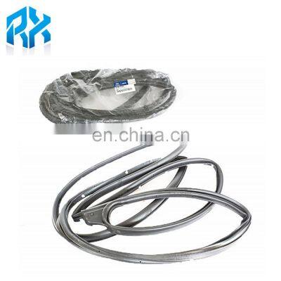 Window STRIP ASSY FRONT DOOR SIDE Rubber Strip 82130-4H000 82140-4H000 For HYUNDAi Grand Starex H1 H-1