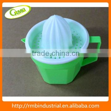 Wholesale portable plastic orange squeezer