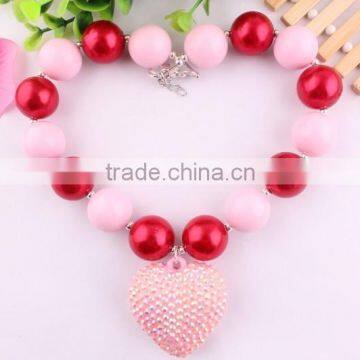 2015 Valentine Day Newest chunky Necklaces/Chunky acrylic heart beads necklaces/large acrylic bead necklace !!