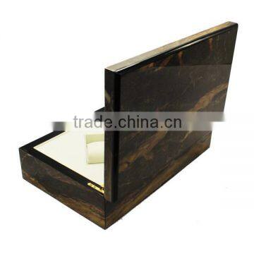 Wholesale Factory Supply Custom Design Wooden Watch Storage Box With Gold Button photo-4