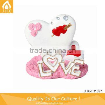 Custom Fashion Polyresin Heart Shape Latest Wedding Decoration