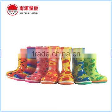 PVC kids rain boots with LED light