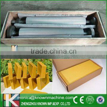 Beeswax foundation sheet roller/roller for foundation sheet forming