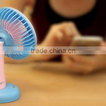 Pocket LED Light Fan Personal Table Light Fan With Built-in Battery photo-6