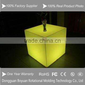 2016 New Design Functional Plastic LED Cube for bar&nightclub