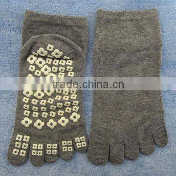 Hot Products! Anti-slip Gym Five Toe Cotton Yoga Socks photo-2