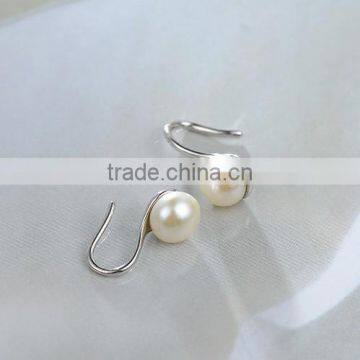 Wholesale 925 Elegant Pearl Half Hoop Silver Earring Hoop in Silver Jewelry photo-3
