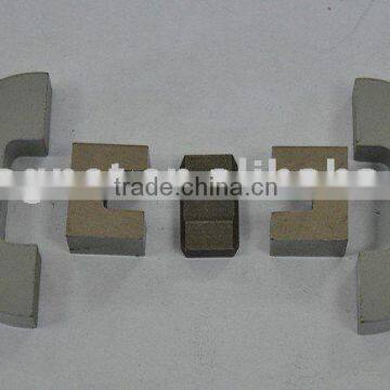 Alnico horseshoe magnet