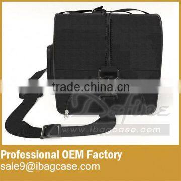 The Useful Custom Polyester Large Classical Travel Duffel Bag photo-4
